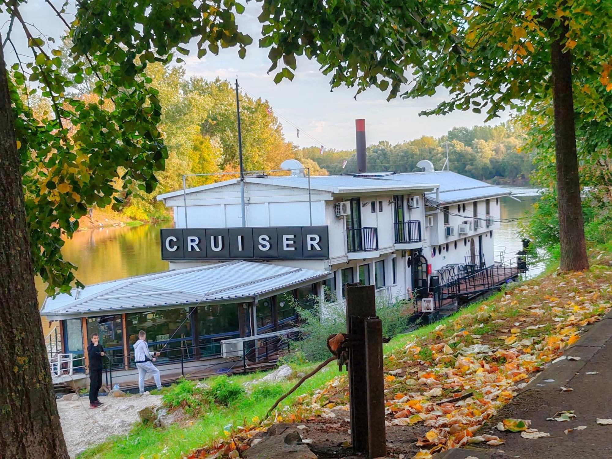 Cruiser Restoran Чуприя Экстерьер фото